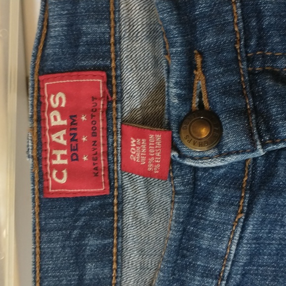 90s Chaps Katelyn boot cut jeans. Size 20 waist- 20" flat inseam - 29" rise 12". - Picture 2 of 4